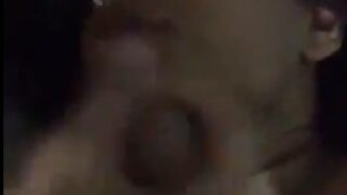 படுக்க வைத்து செய்யும் கணவன் மனைவி செக்ஸ் வீடியோ
