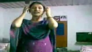tamil sex video clip College pennai kiss adikum