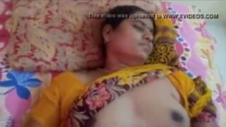 Madurai aunty menaga pavadaiyaii thuki ookum sex videos