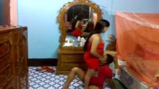 tamil love sex videos Kathali kuthiyai kutha vaithu nakum