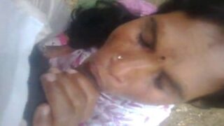 tamil xxx hot video Pollachi aunty kutha vaithu oombum