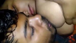 tamil boobs sappum video Coimbatore anni wife xxx