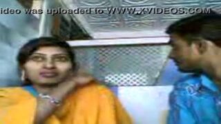 Madurai teacherai maanavan kiss seithu kaai adikum sexy video