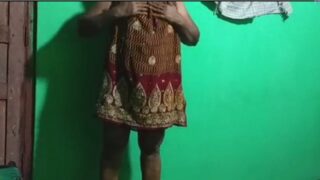 Village old aunty soothu mulai kanbithu viral podugiral