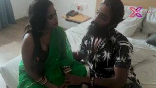 Tamil Slut Wife EX-Lover Kuda Roomil Oolveri Kamam