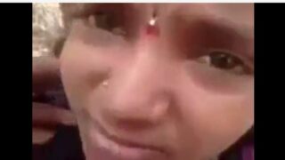 Ilam pennai gramathil ool seiyum sexy capture