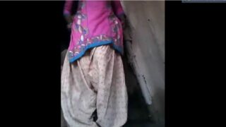 Gramathu pen mulai kuthi kaatum gramathu sex video