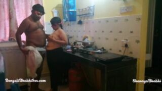 Manaivi kanavan poolai oombi kitchenil ookum tamil bf video