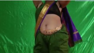 Tamil aunty sexy saree aninthu ookum sex video