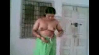 Chennai mallu tamil aunty sex virumbi poolai oombi ookiraal