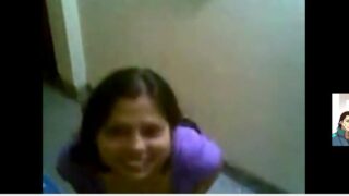 Chennai aunty rekha mulai kuthiyai thadavum sex video com