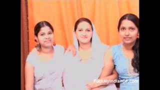 Threesome nude sex seiyum tamil lesbian sex videos