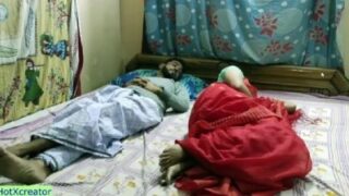 கணவர்-மனைவி லவ் மேக்கிங் புணர்ச்சி அபிடேர் அன்ரி எயிட்