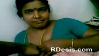 மதுரை ஆண்ட்டி தீர்ஸ்டை முலை பிரஸ் சூடான சிலிப்ஸ்