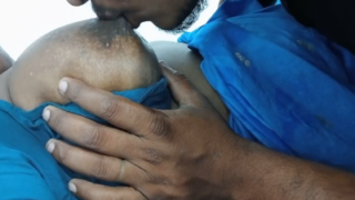 ரெளடிவே மண் சுக்ஸ் எ ஆண்ட்டி’ஸ் பிக் முலை அண்ட் மேட்டர் ஹேர்