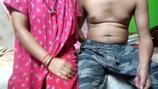 தமிழ் கிராமத்து பெண் புணர்ச்சி வித் மாம்’ஸ் ஷாப் முதலாளி